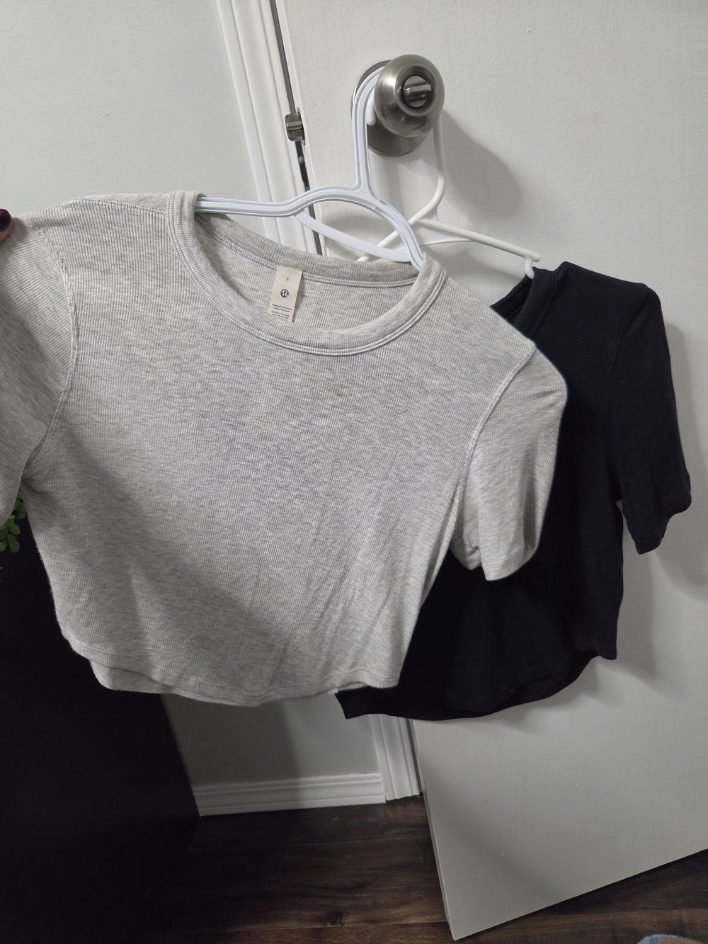 Lululemon Plain Crewneck Ribbed Tee - Bundle
